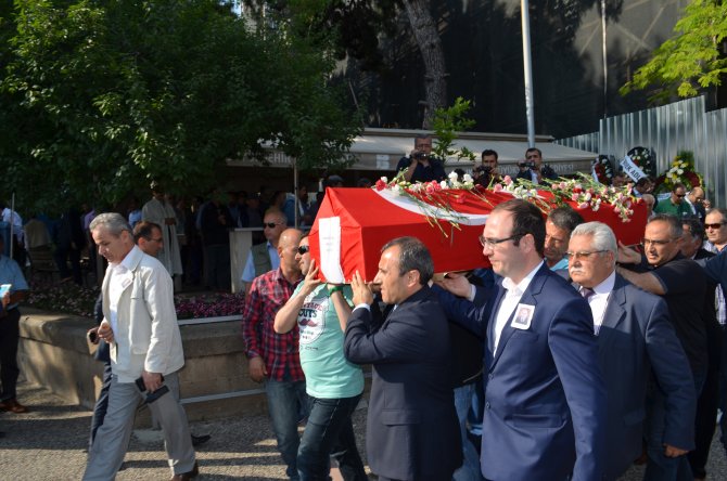 Hayatını kaybeden Cumhuriyet Savcısı Biçer Balıkesir’de toprağa verildi