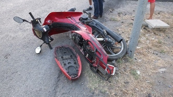 Burhaniye’de trafik kazası: 2 yaralı