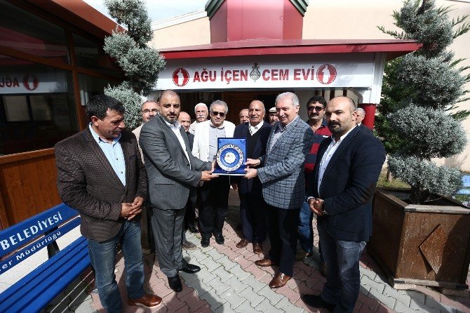 Başkan Uysal, Ağu İçen Cemevi’ni ziyaret etti