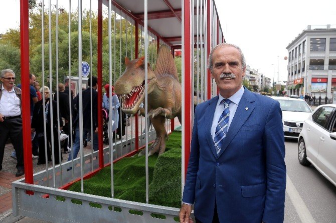 Bursa’yı dinozorlar bastı