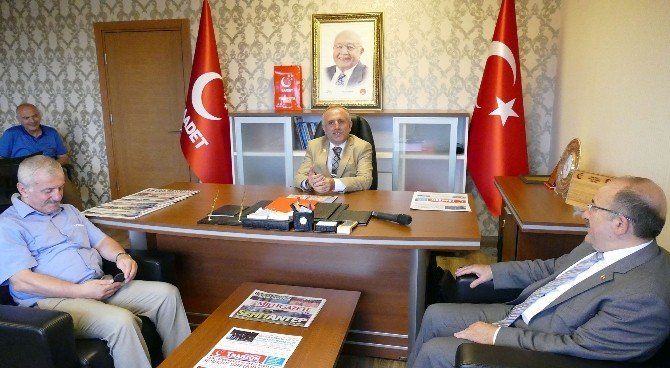 Başkan Gümrükçüoğlu, muhalefet partilerinin il başkanlıklarına teşekkür ziyaretlerinde bulundu