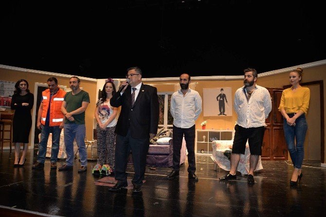 11’nci Uluslarası Bilecik Tiyatro Festivali “Sevgili Karım” oyunu ile sona erdi