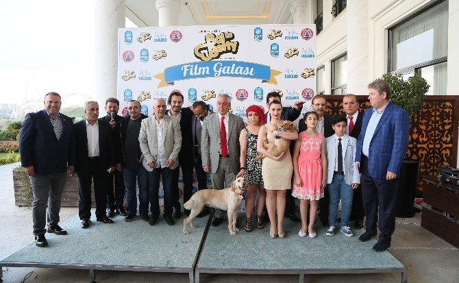 ’Sokak Köpekleri Bal İle Betty’nin Galası Yapıldı