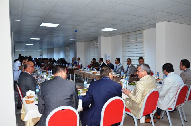 Batman Valisi Deniz, Özel Harekat polisleriyle iftarda bir araya geldi