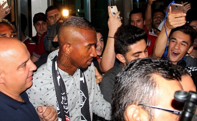 Beşiktaş’ın yeni transferi Talisca İstanbul’da