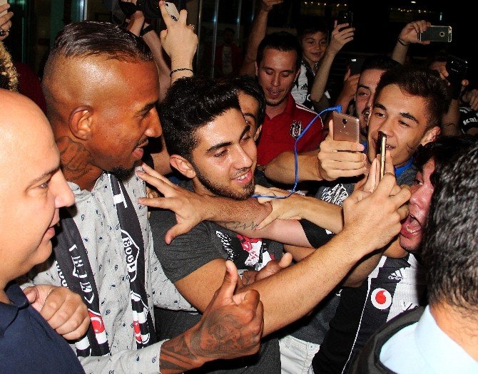 Beşiktaş’ın yeni transferi Talisca İstanbul’da