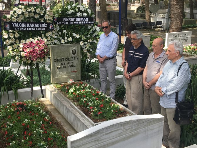 Şükrü Gülesin mezarı başında anıldı