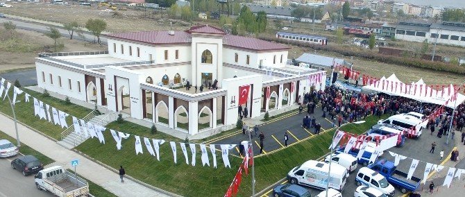 Büyükşehir’in kültür yatırımı Nurettin Topçu Bilgi Evi açıldı