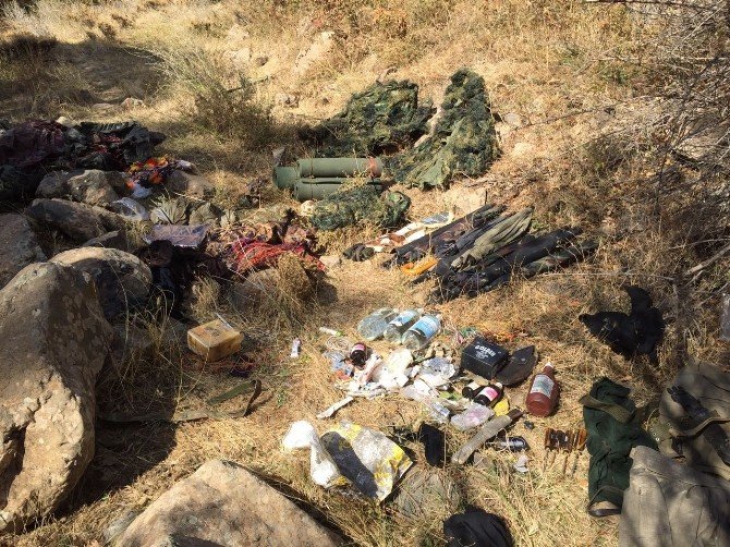 Bingöl’de PKK’ya ait yaşam malzemeleri ele geçirildi