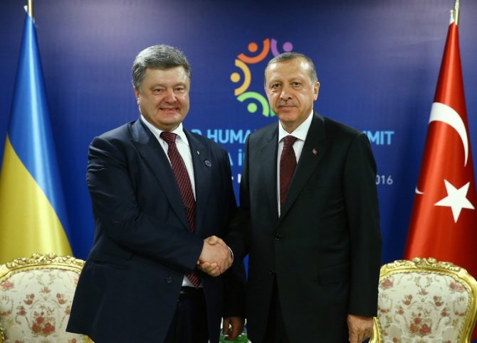 Cumhurbaşkanı Erdoğan, Ukrayna Cumhurbaşkanı Poroshenko ile görüştü