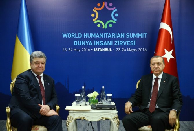 Cumhurbaşkanı Erdoğan, Ukrayna Cumhurbaşkanı Poroshenko ile görüştü