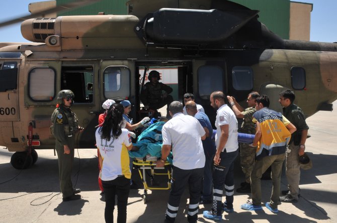 Yaralı vatandaşı askeri helikopter Hastaneye yetiştirdi