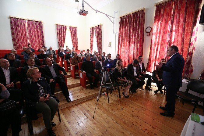 Bolulu bürokratlar Bolu’da bir araya geldi.