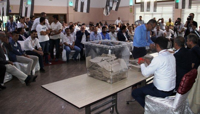 Manisaspor’da Başkanlığa Yeniden Mergen Seçildi