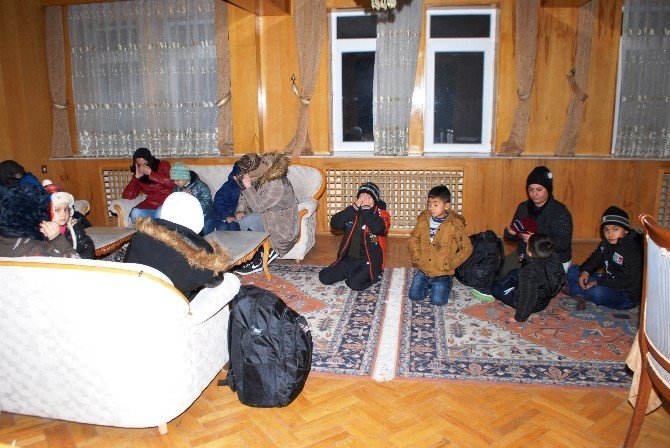 Burdur’da Suriye ve Afgan uyruklu 150 göçmen yakalandı