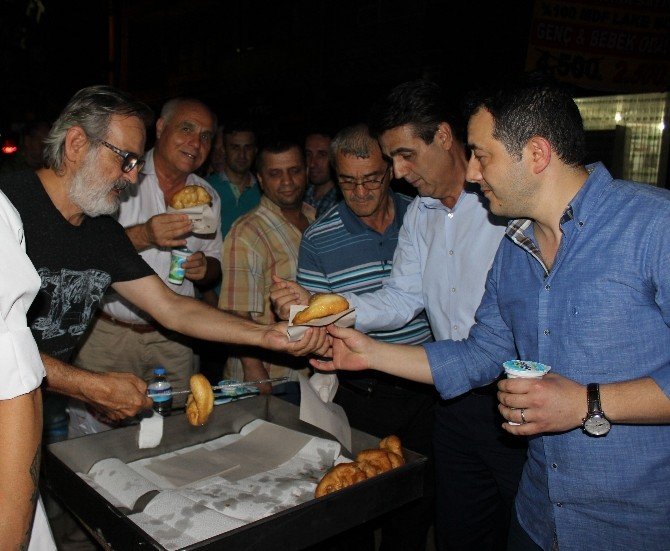Bursa’da yaşayan Eğridere’liler demokrasi şehitleri için mevlüt okuttu