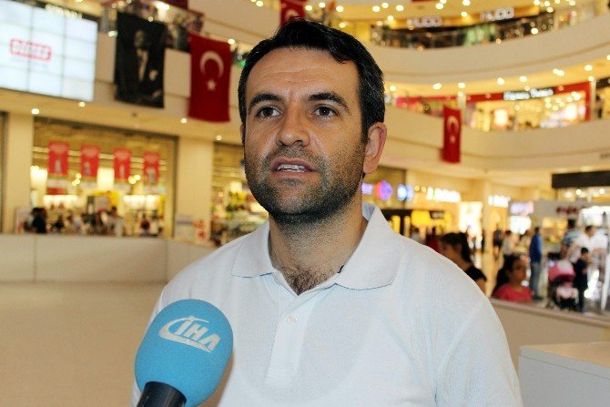 Alışveriş Yapana Buz Pisti Keyfi