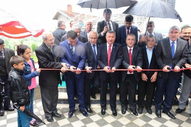 Yörgüç Köyü Camii İbadete Açıldı