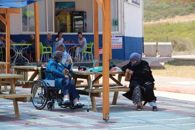 Aksaz Halk Plajında Sezon Açıldı