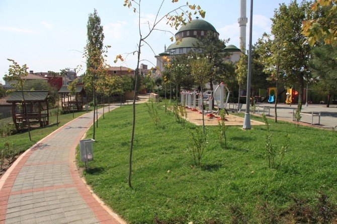 Çayırova Aşık Mahzuni Şerif Parkı modern bir hale getirildi