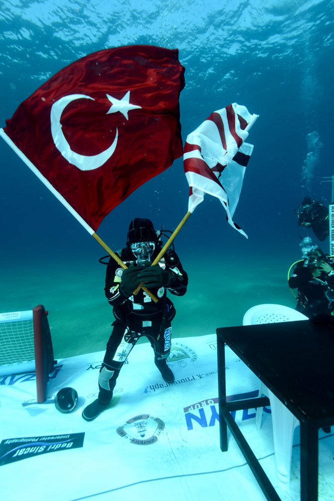 Cem Karabay, dördüncü dünya rekoru için su altında yaşayacak