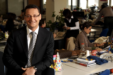 cenk_bayrakdar_turkcell.jpg cenk_bayrakdar_turkcell.jpg