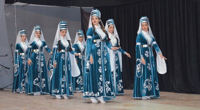 Çerkeslerin Gösterisi