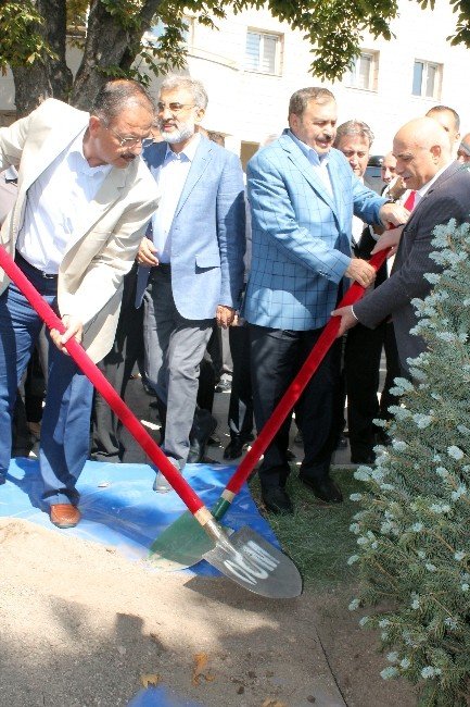 Kayseri’de 142 milyon TL’lik toplu açılış ve temel atma töreni yapıldı