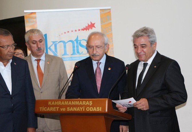 CHP lideri Kılıçdaroğlu, işadamlarıyla bir araya geldi