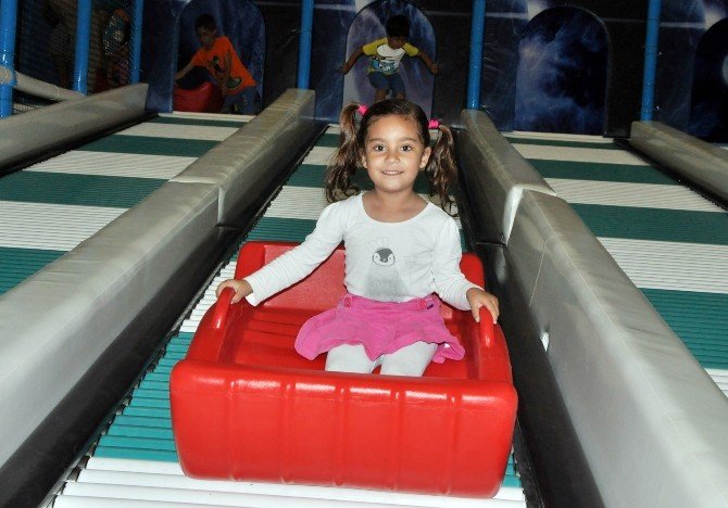 Türkiye’nin En Büyük Kapalı Çocuk Parkı Antalya’da Açıldı
