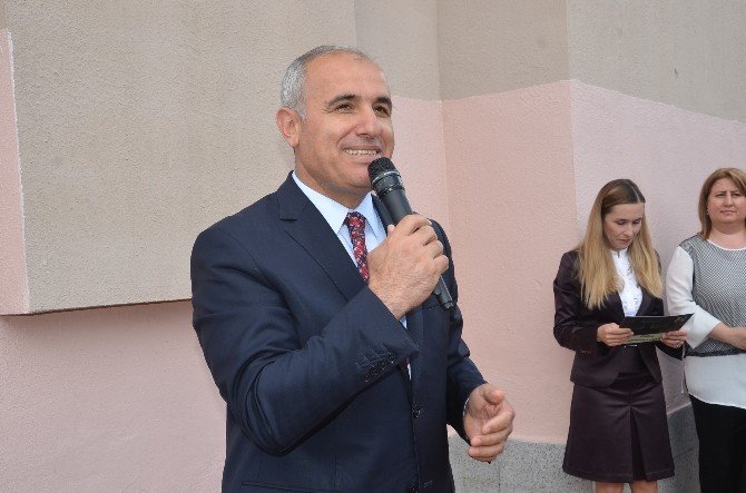 Çorlu Anadolu Lisesi Halı Sahası Törenle Açıldı