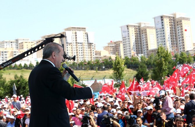 Cumhurbaşkanı Erdoğan: Çanakkale köprüsünün de inşallah hazırlıkları yapılıyor