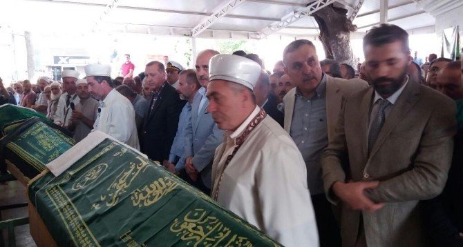 Erdoğan, eniştesinin annesini son yolculuğuna uğurladı