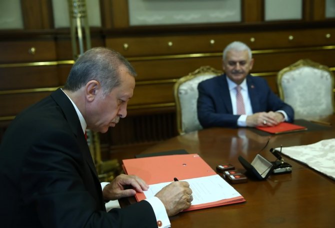 Cumhurbaşkanı Erdoğan, 65. Türkiye Cumhuriyeti Hükûmetini onayladı
