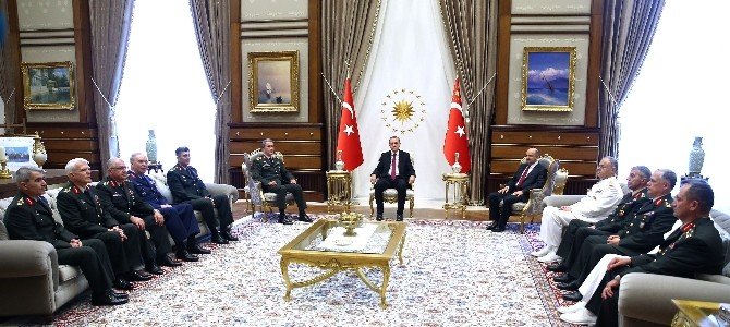 Cumhurbaşkanı Erdoğan, Genelkurmay Başkanı Akar ve kuvvet komutanlarını kabul etti