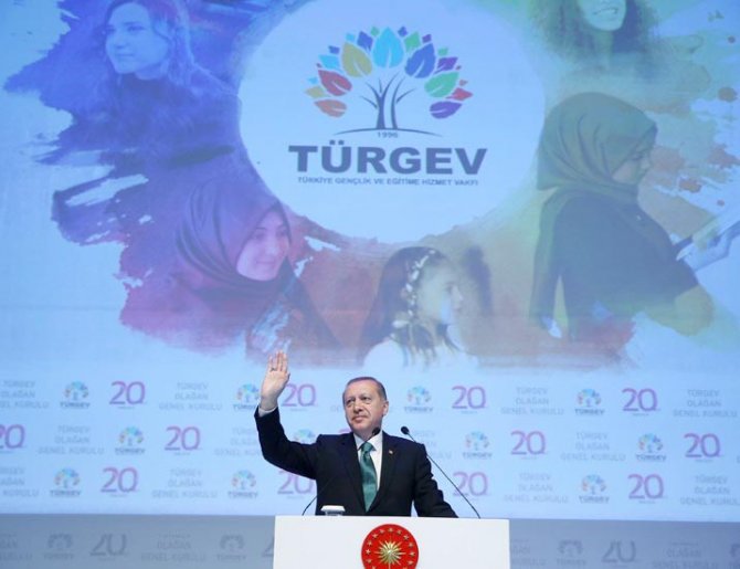 Cumhurbaşkanı Erdoğan: Kendi meselelerimizi kendimiz çözmek mecburiyetindeyiz