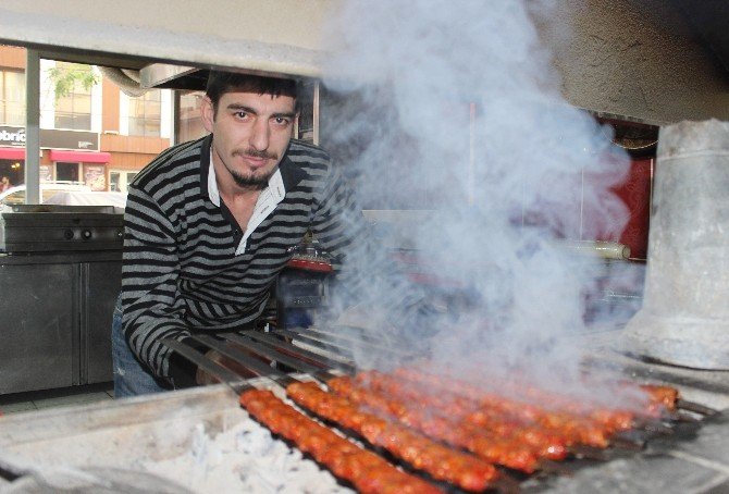 Dolara karşı kebap kampanya