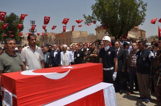 Darbe girişimi şehidi Velit Bekdaş defnedildi