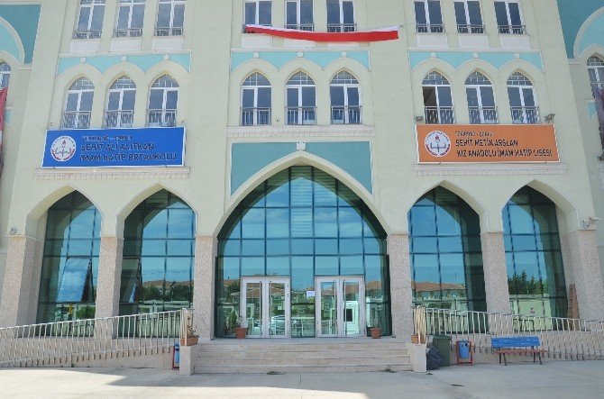 Kapatılan okul imam hatip oldu