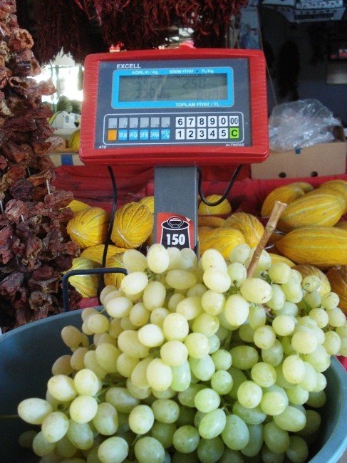 Bu üzüm salkımları başka