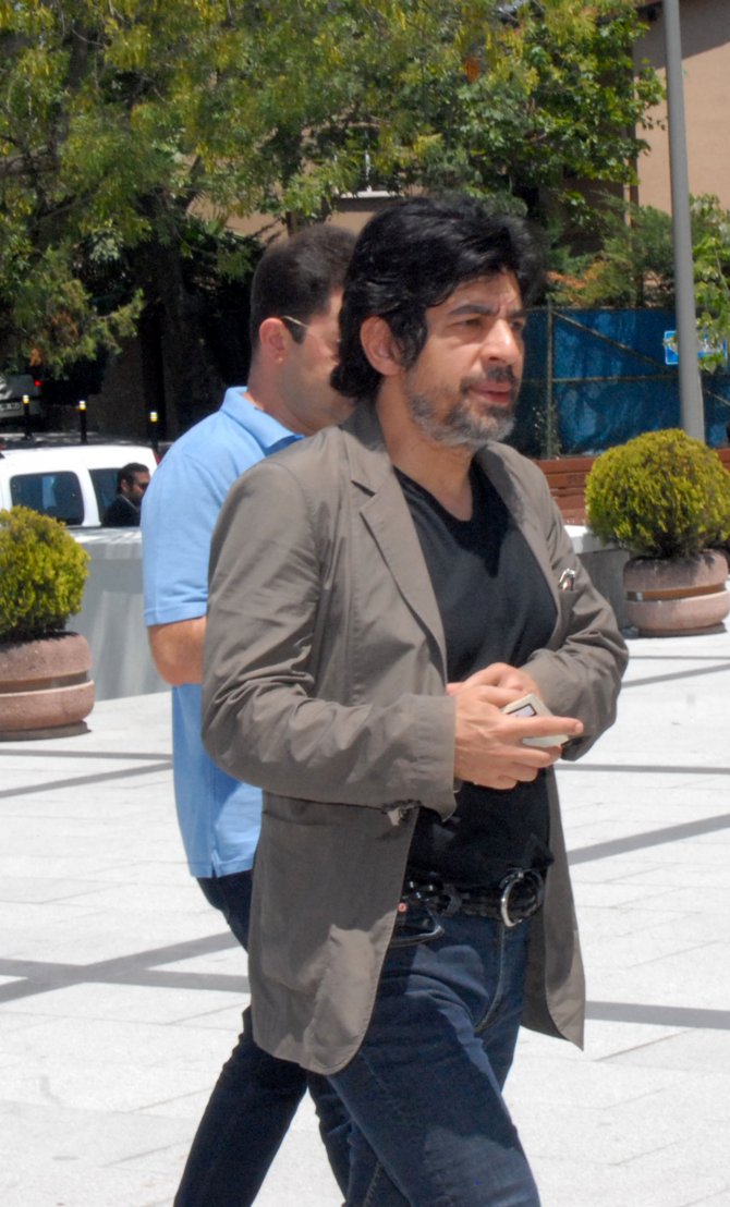 Hakkı Devrim'e veda