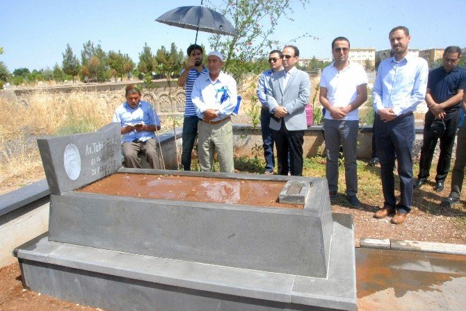 Tahir Elçi mezarı başında anıldı
