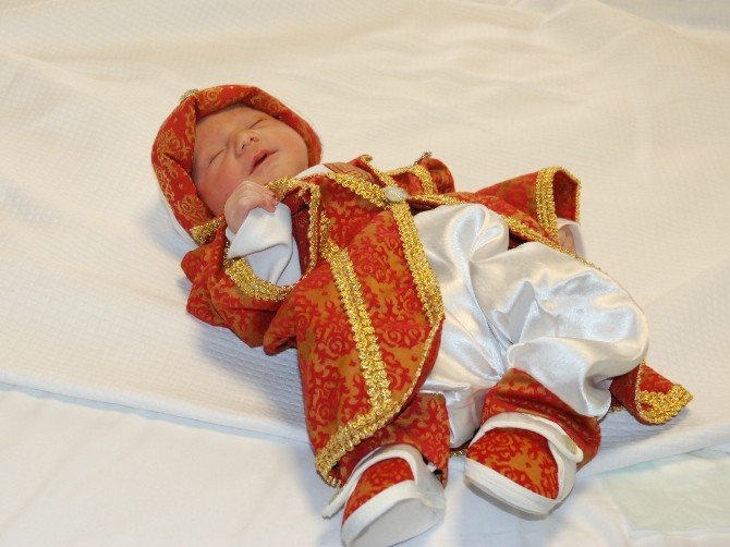 Osmanlı şehzadesi dünyaya geldi