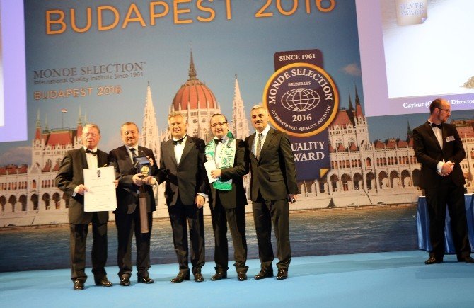 ÇAYKUR’a, Budapeşte’de Madalya Yağdı