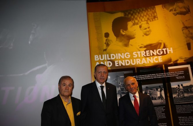 Erdoğan, Muhammed Ali Müzesi’ni ziyaret etti