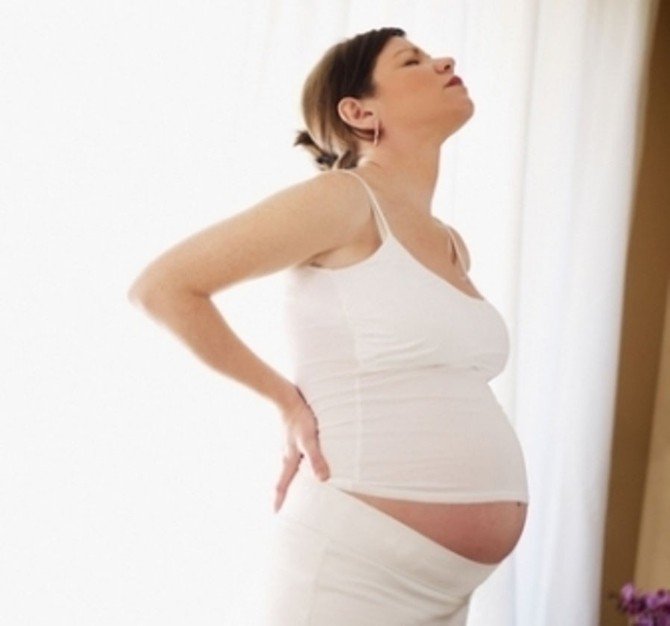 Op. Dr. Uğurlu; ”Hamilelikte duruş bozukluklarına dikkat”
