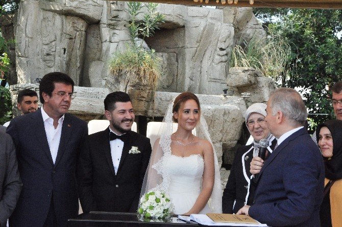 Ekonomi Bakanı Nihat Zeybekci Denizli’de