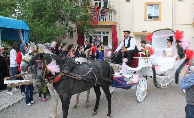 Gelin Arabası Yerine Fayton