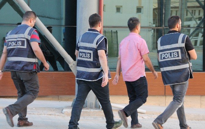 Elazığ’da FETÖ/PDY operasyonu: 60 polise gözaltı