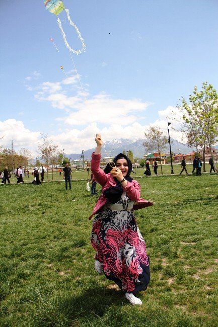 Van’da Engelliler İçin Uçurtma Şenliği